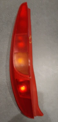 FEU ARRIERE GAUCHE FIAT PUNTO 2 - Photo 1/4