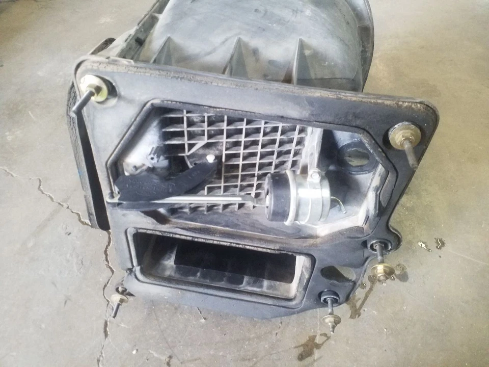 Under Hood Heater AC Housing | Fits 1999-2004 Ford F250 F350 - Image 4 of 4