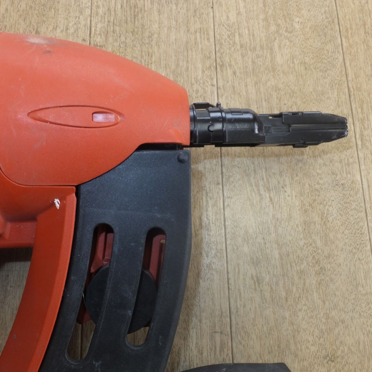 Hilti GX100-E Gas nailerg Tool With Case No Gas Can Used | eBay Hilti GX100-E Gas nailerg Tool With Case No Gas Can Used | eBay