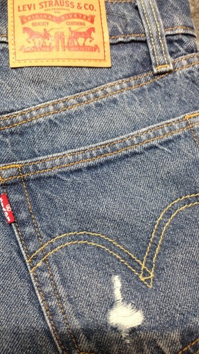 Levi’s Denim Skirt Women's Size 24 Raw Hem Distressed Jean Mini - Picture 3 of 12