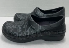 Crocs Clogs Neria Pro II Women 9 Black Floral Print Comfort Slip Resistant EUC