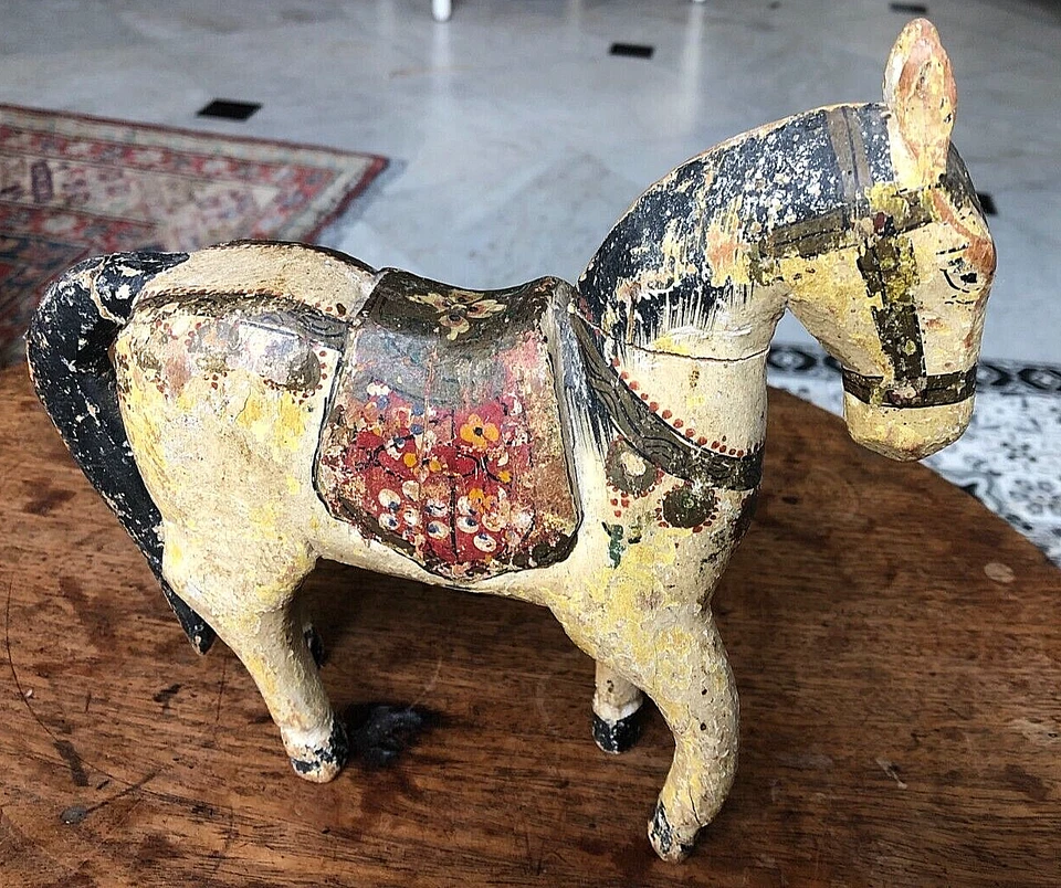Ancien cheval en bois polychrome Jouet - Dimensions :  21 x 21 cm. - Photo 4/4