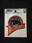 Adesivo decalcomania finestra Golden State Warriors piccola statica 3,5" x 3,75" NBA