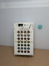 AUDIO AUTHORITY 985U UNIVERSAL DISTRIBUTION AMPLIFIER 0985U-1