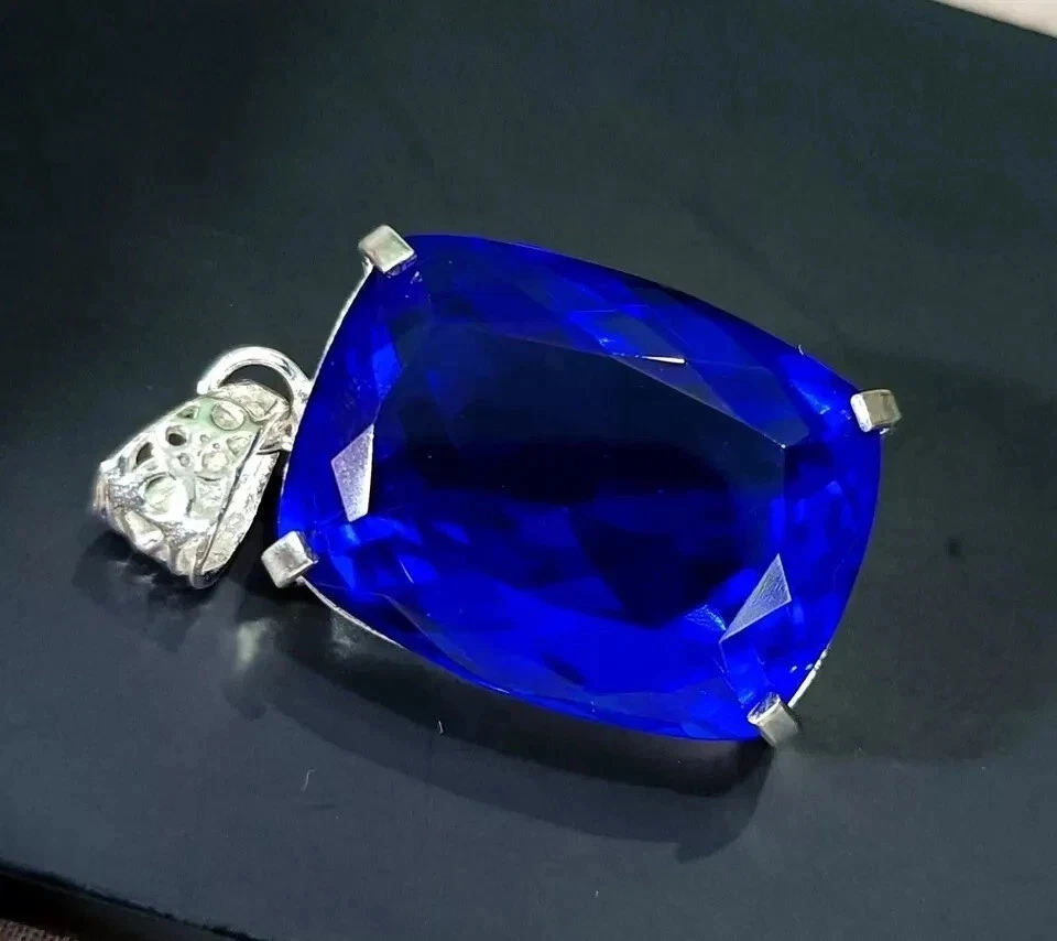 Colgante de piedra preciosa de plata maciza 925 certificado 64 quilates topacio azul natural corte cojín Foto 4 de 4