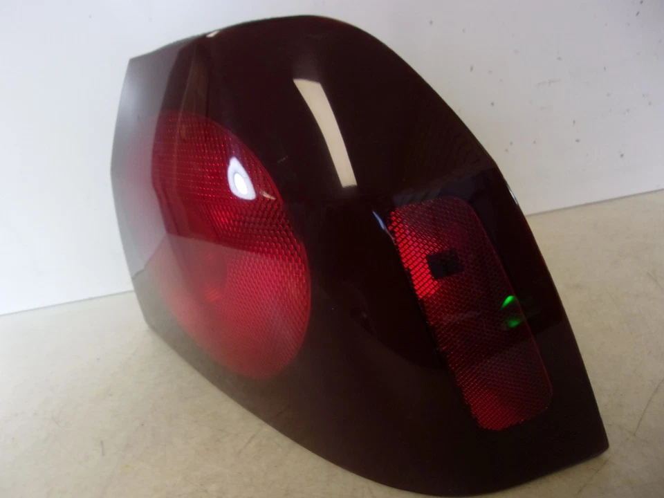 Luz trasera derecha pasajero Chevrolet Impala 2000 2001 2002 2003 2004 OEM Foto 4 de 4