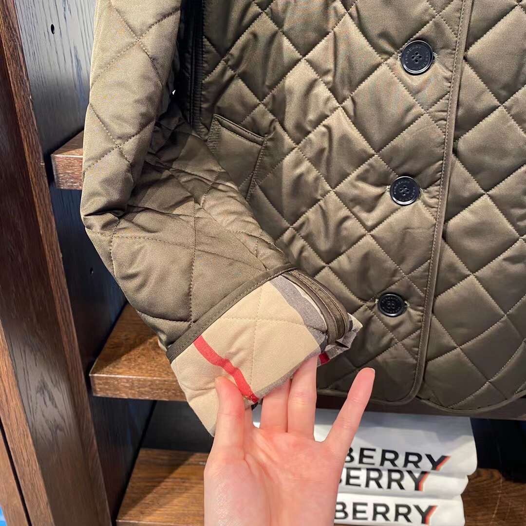 Last One! Authentic Burberry Frankby Diamond Quilted Jacket Size