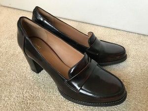 clarks artisan pumps