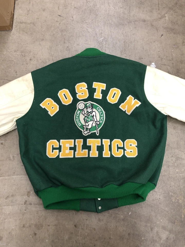 SUPER RARO. Chaqueta Universitaria de Lana Boston Celtics, Gran Calidad, Línea Tiza s L  Foto 2 de 4