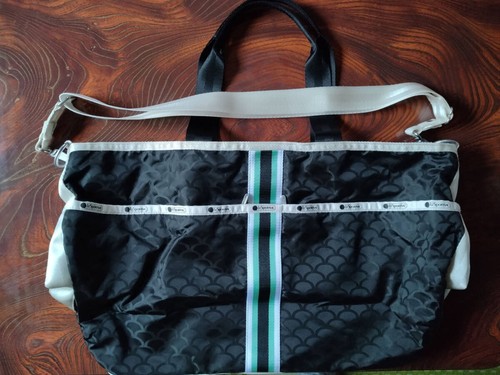 LeSportsac [AEC] "AEC ST LG ZIP TOTE" (Tote type large Boston bag) Jacquard