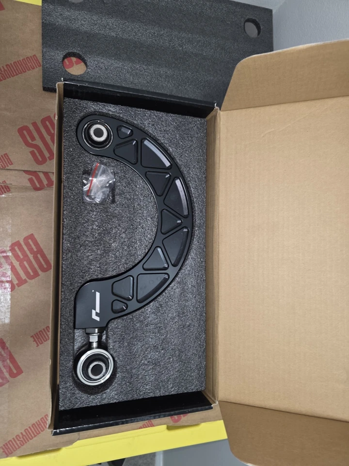 RACINGLINE ADJUSTABLE CAMBER REAR CONTROL ARMS Audi RS3 TTRS Volkswagen Golf R - Image 3 of 4