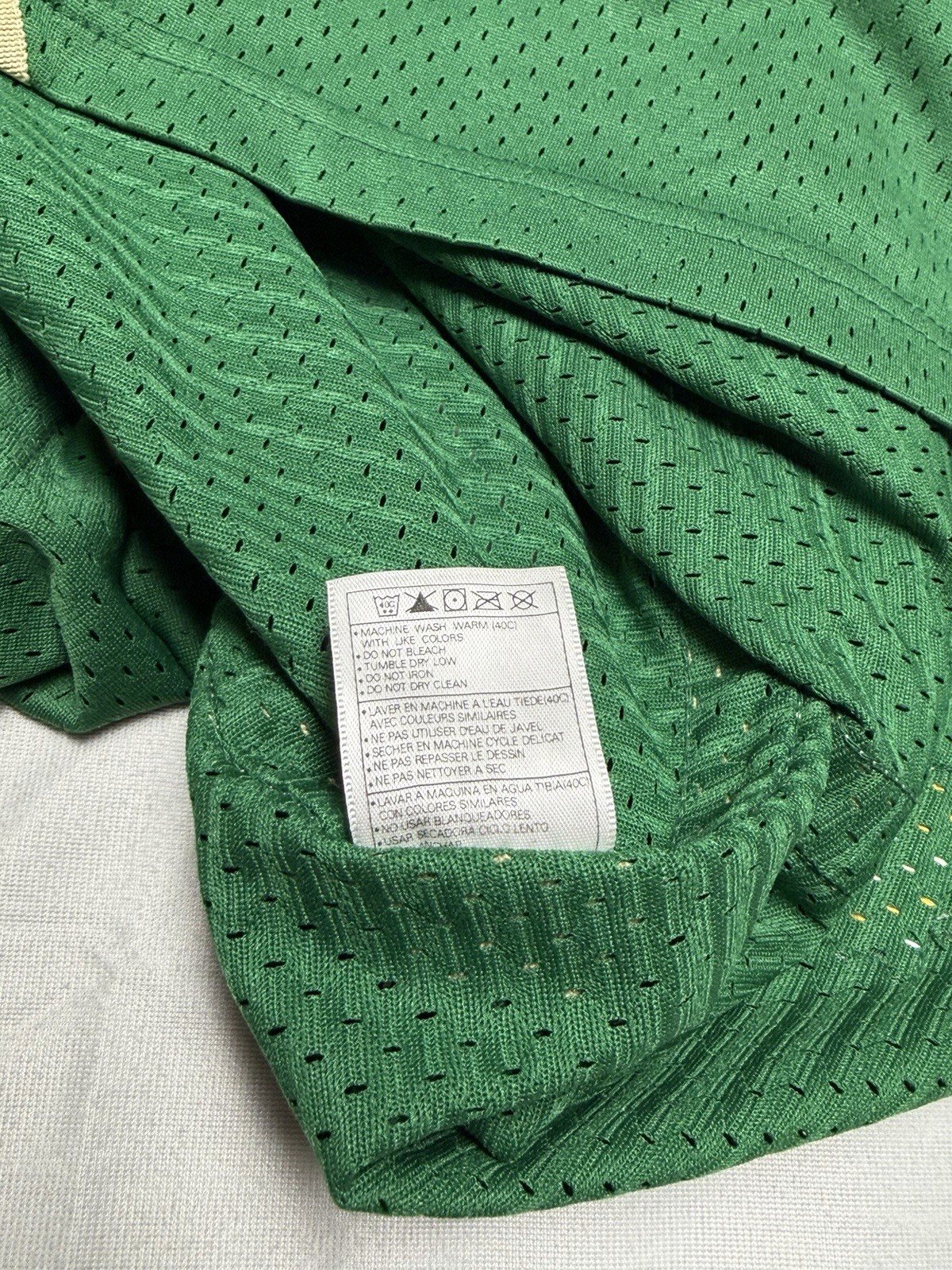 LeBron James 2003 Vintage High School "Irish" Nike Jersey - Size XL thumbnail 5