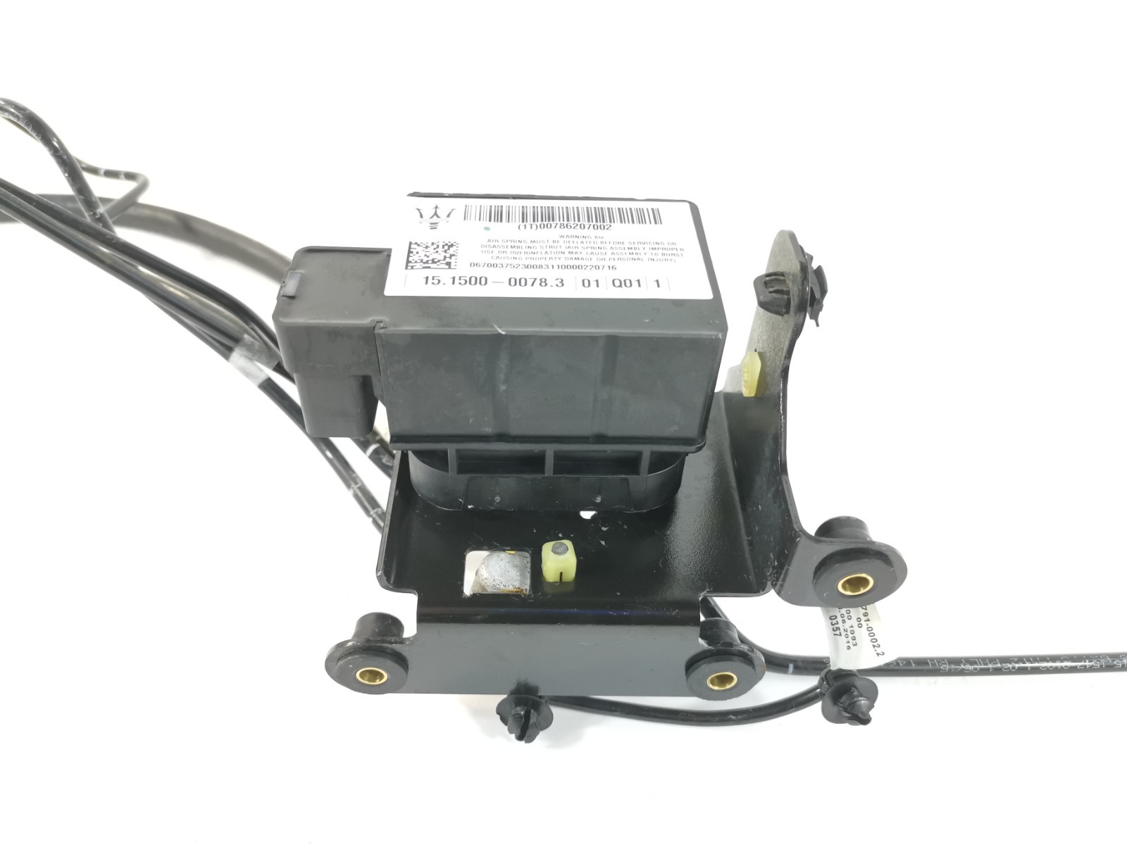 MASERATI LEVANTE S 3.0 2017  Air Suspension Control Valve Solenoid 670037523 OEM