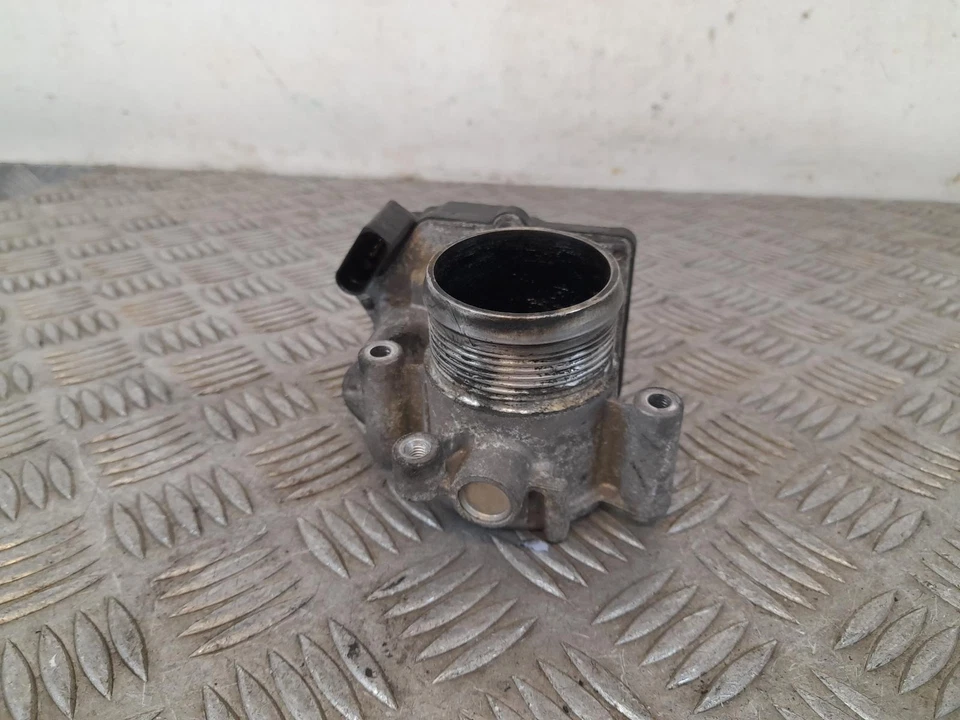 Carrocería del acelerador Volkswagen Golf 2008-2015 03L128063K MK6 Foto 2 de 4