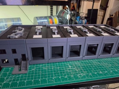 DISTRIBUTION CENTER ASSEMBLED PRINT ON DEMAND S SCALE BUILDING/DIORAMA
