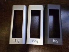 Ensemble de trois plaques frontales Ring Video Doorbell Pro argent, bronze, noir