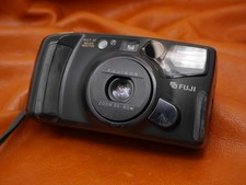 #2647 Fuji DL-1000 ZOOM 35mm Point and Shoot Film Camera