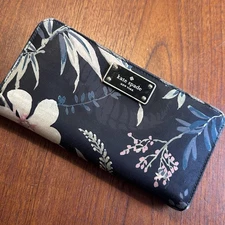 Kate Spade Wilson Road botanical Zip Around Wallet 