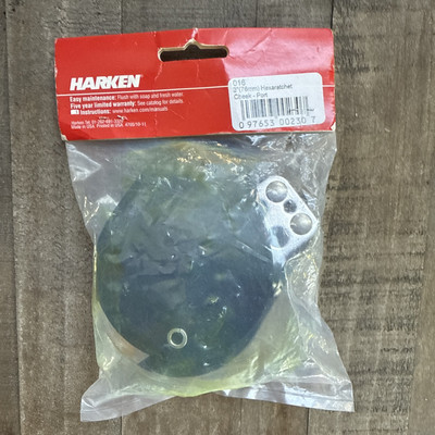 Harken Hexaratchet 016 3  Cheek Port