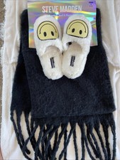 NWT Steve Madden Black Scarf Smiley Face Slipper Set Sz S 5/6 MSRP 25