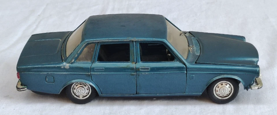VOLVO 164 E MODELLO DELLA POLISTIL S20 SCALA 1/25 - Immagine 2 di 4