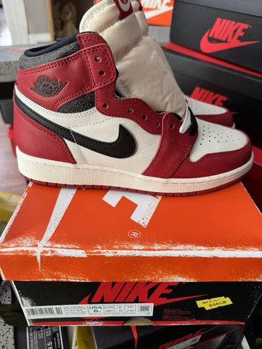 Air Jordan 1 Retro High OG Chicago Lost and Found Sneakers GS FD1437 612 Size 6Y
