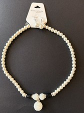 Elegant Faux-Pearl Jewelry Set with Earrings and Necklace