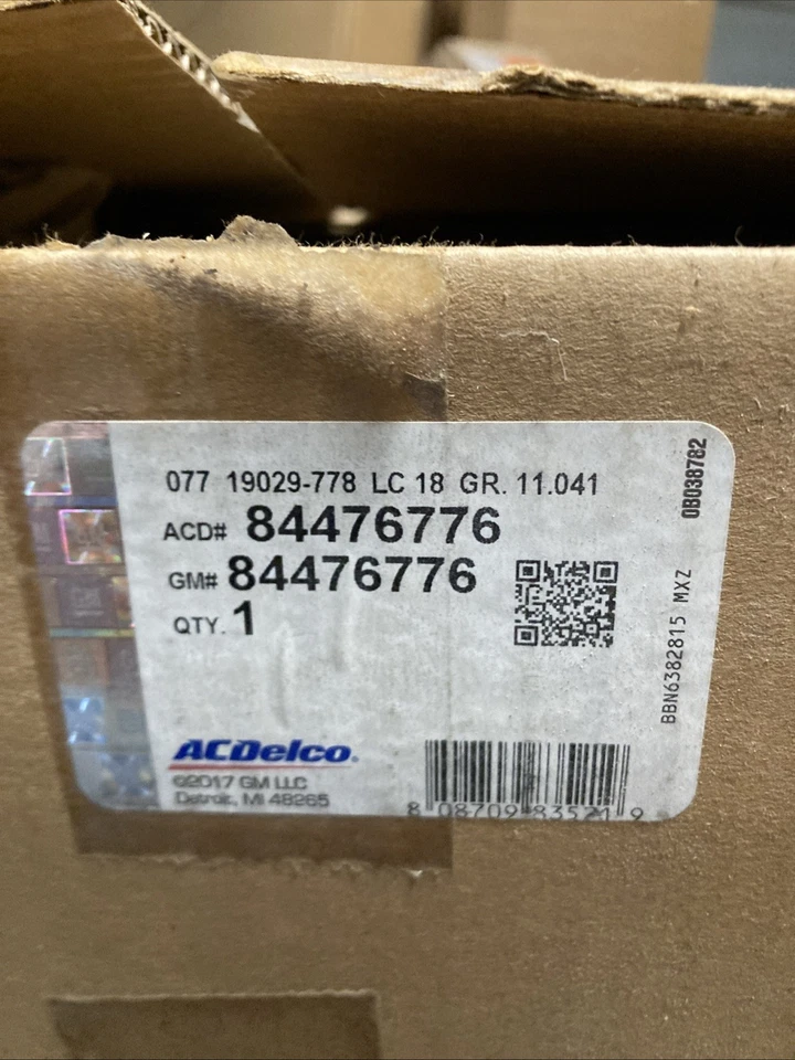 NEW OEM GM Passenger Door Window Motor & Regulator 84476776 Camaro 2016-2023 - Image 2 of 4