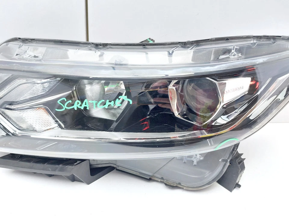 NISSAN QASHQAI J11 FRONT HEADLIGHT LEFT PASSENGER SIDE 100-19010 2018 - Image 4 of 4