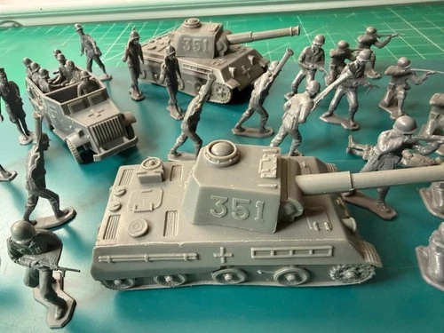 Marx Battleground Dark Gray German Vehicles and Soldiers