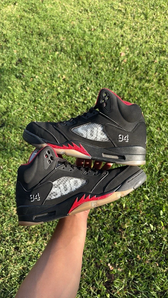 Nike Air Jordan Retro 5 Supreme Black Fire Red Size 10 - Image 2 of 4