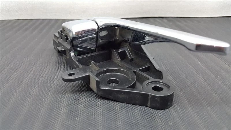 06 07 08 09 10 INFINITI M45 M35 REAR RIGHT INTERIOR DOOR HANDLE OEM  - Image 4 of 4