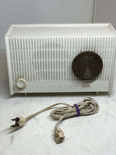 RCA Victor AM Radio Tube White
