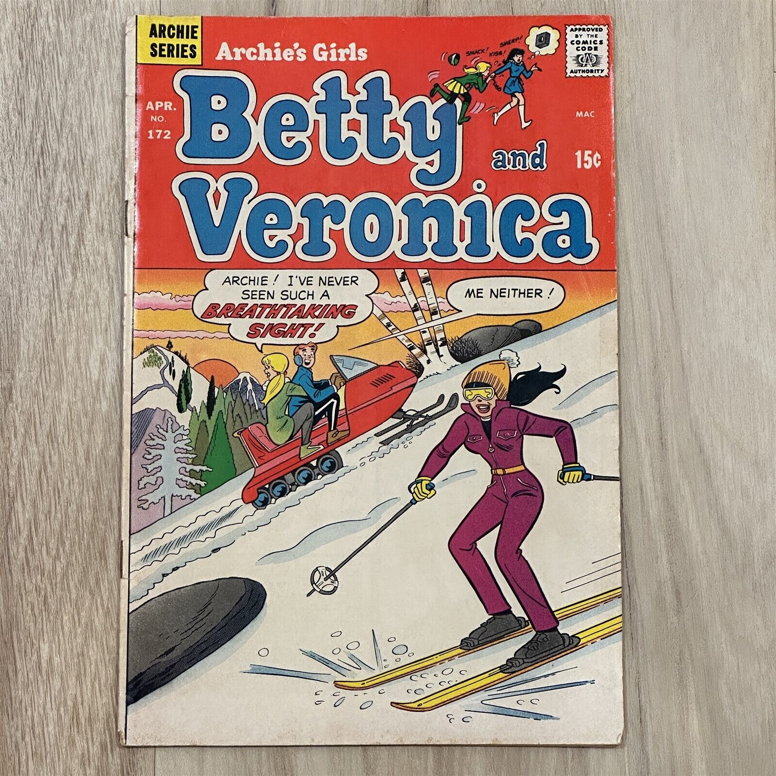 ARCHIE'S GIRLS BETTY AND VERONICA #172 1970 DAN DECARLO SKIING HEADLIGHT SKISUIT