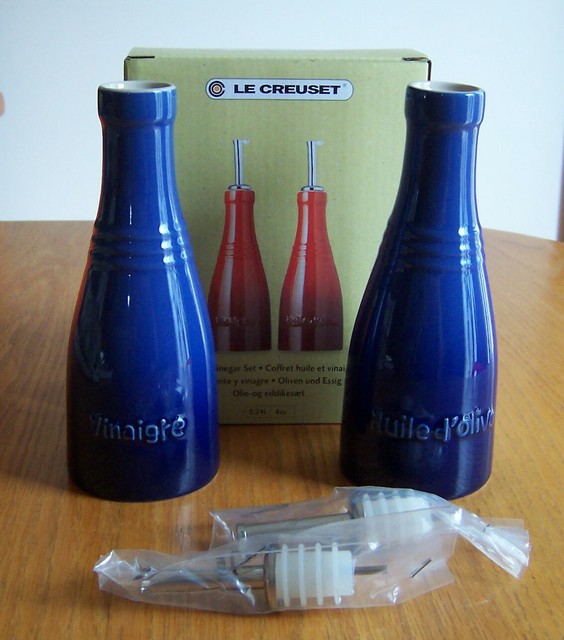 Le Creuset Stoneware 8 Oz Blue Oil & Vinegar Set Of Cruet Bottles for