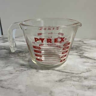 Vintage Pyrex 1 Cup Glass Measuring Cup Red Lettering Open Handle No 14
