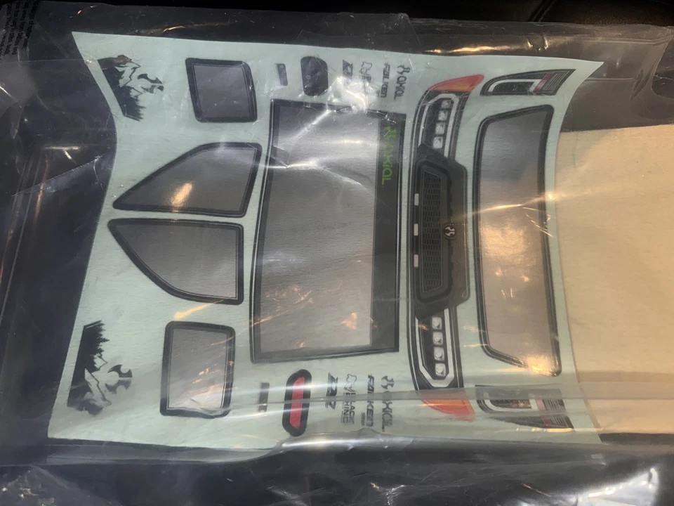 Axial 230046 Base Camp Body Set Scx10.3 - Image 4 of 4