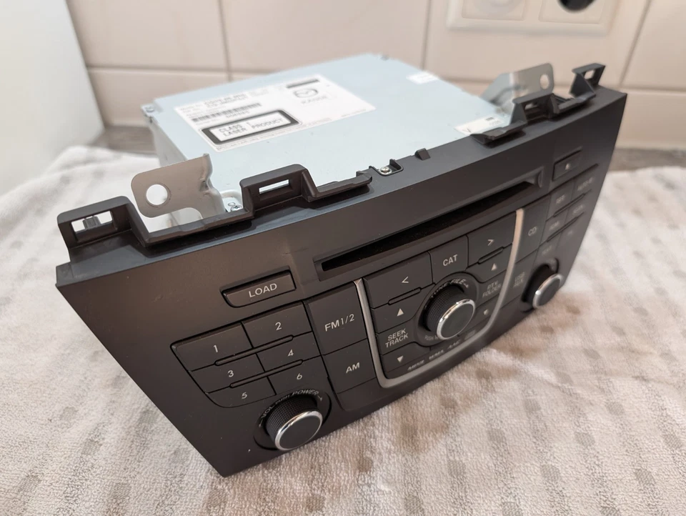 Mazda 5 CW Radio (CG25 66 R90) - Bild 2 von 4