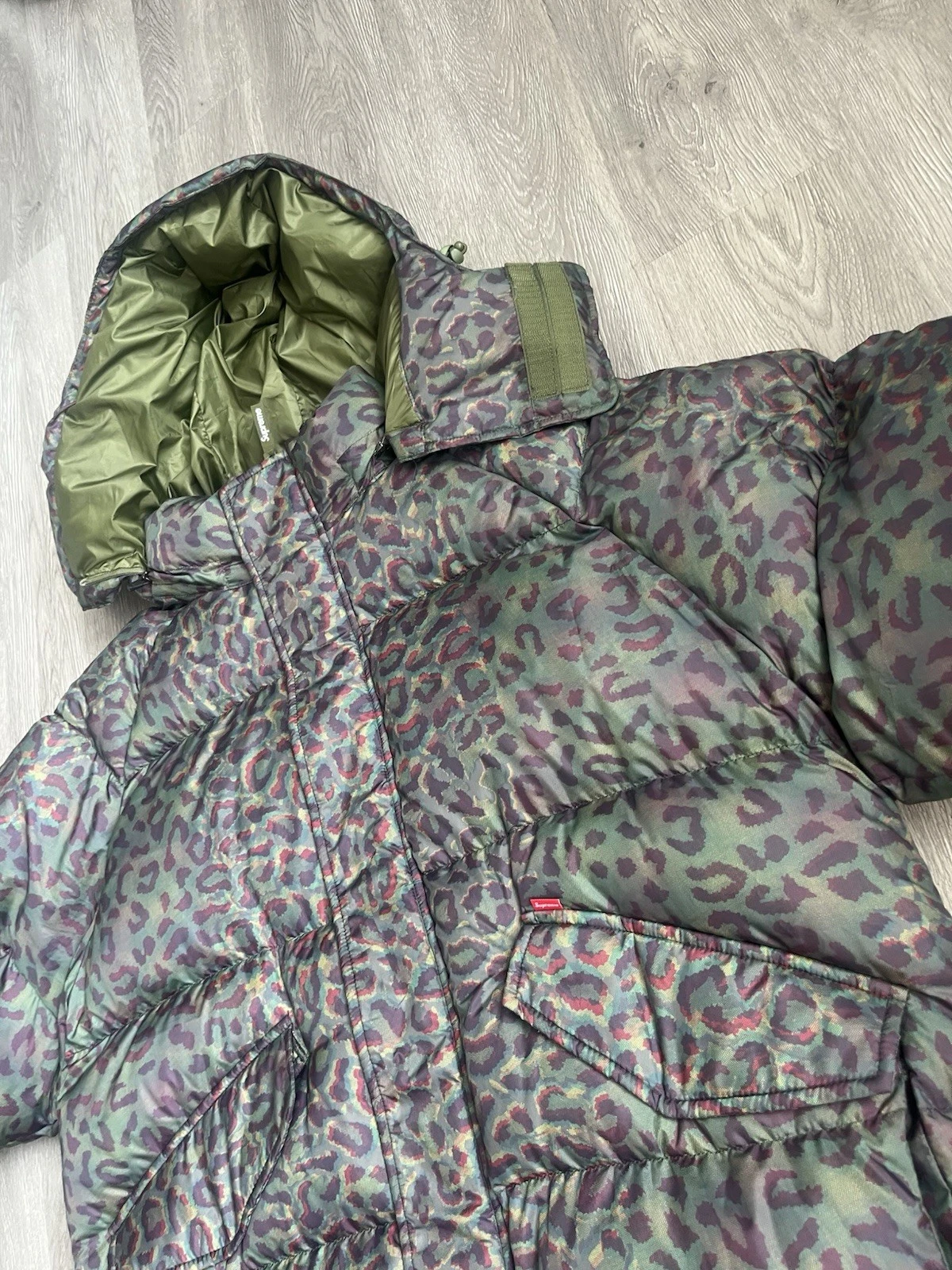 Veste légère rembourrée Supreme 700 Fill Down léopard taille XL