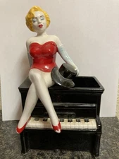 RARE Vandor 1983 Marilyn Monroe Ceramic Figure On Piano Pen Holder