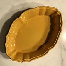 Stoneware by Grestel Yellow Scalloped Oval Baker Dishwasher Made in Portugal 