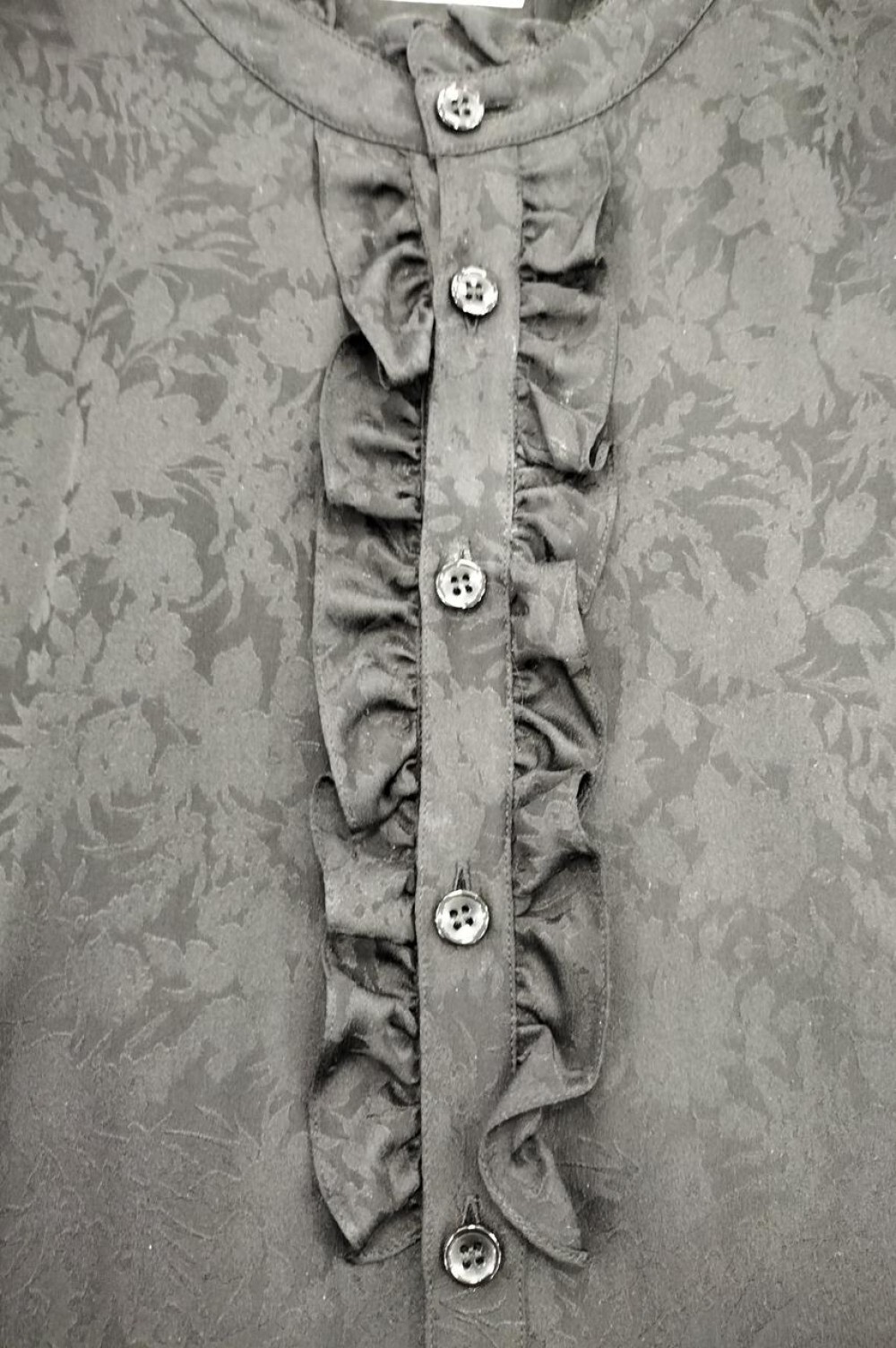 688471 Y2E32 Yves Saint Laurent KQQ71