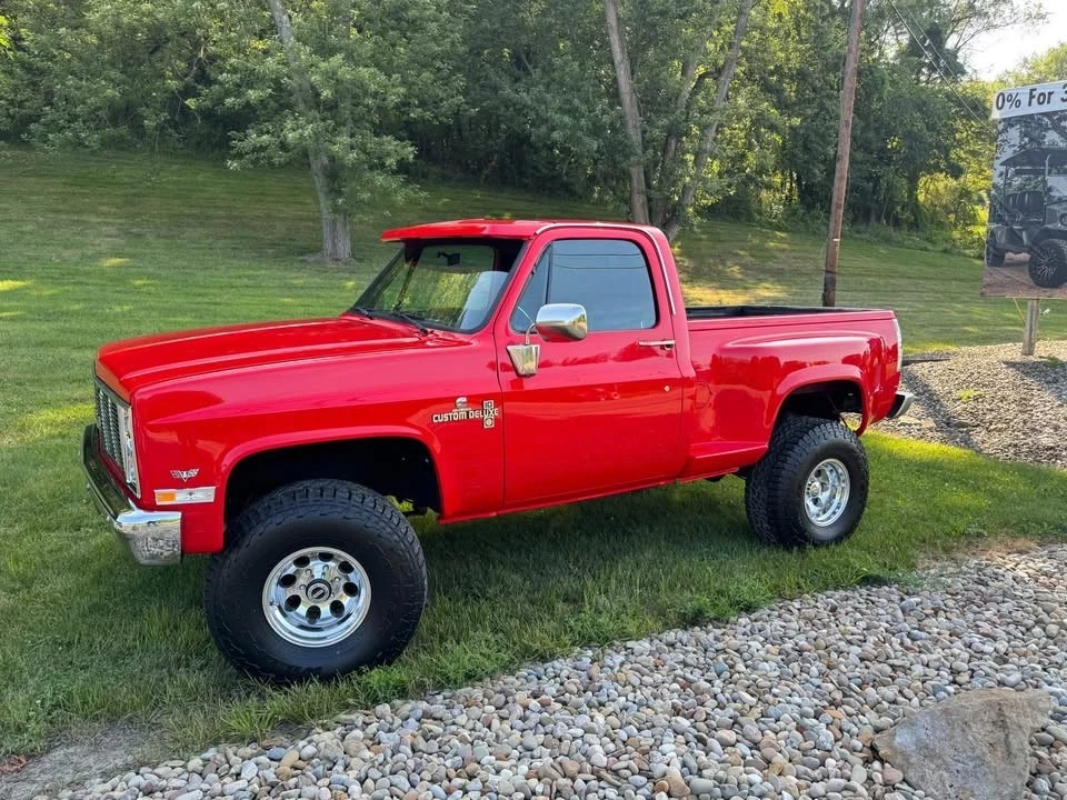 1985 Chevrolet C/K Pickup 1500  - Image 2 of 4