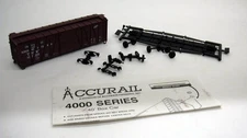 Accurail HO Chicago & North Western 40' Box Car kit #4205 unbuilt 1960s