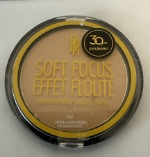 Black Radiance Soft Focus Finishing Powder- 9201 Golden Almond Finish.