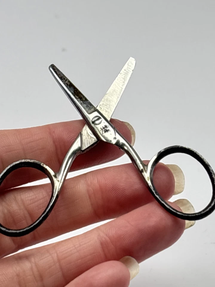 J.A. HENCKELS Vintage School/Hobby/Sewing Scissors Small 2.5" Solingen See Wear - Image 4 of 4
