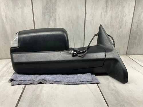 OEM 2013-2018 Ram 1500 2500 3500 Truck Right Side Signal Towing Door Mirror