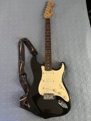 Squier by Fender Stratocaster Bullet Series Electric Guitar - Black, Gig Bag &  