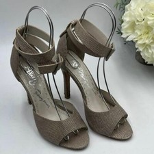 Alice  Olivia Gwenie Embossed Animal Print Leather Ankle Strap Heels Sz 37/6.5