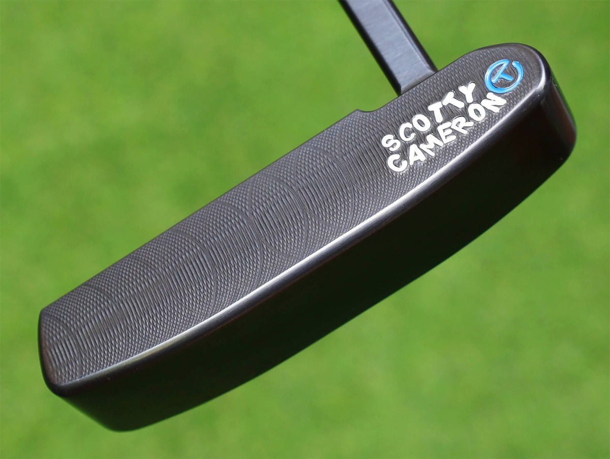 Scotty Cameron Tour Only Brushed Black Carbon Masterful 009